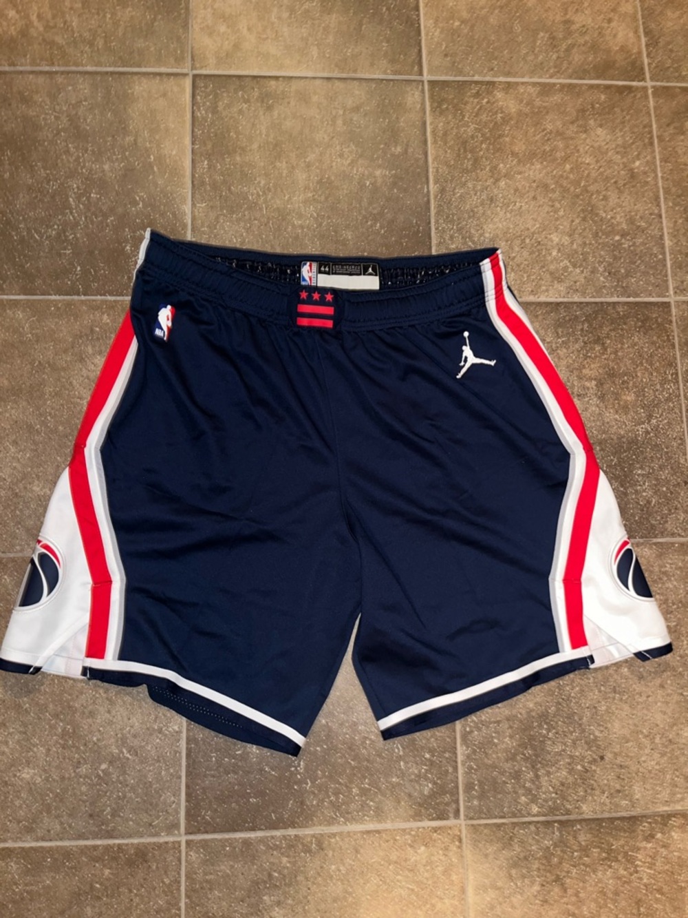 NIke Washington Wizards away game shorts L/XL DSWOT